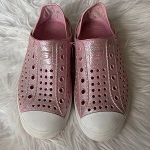 Skechers Stylish Pink Perforated Slip-On Girls Shoes, size 2